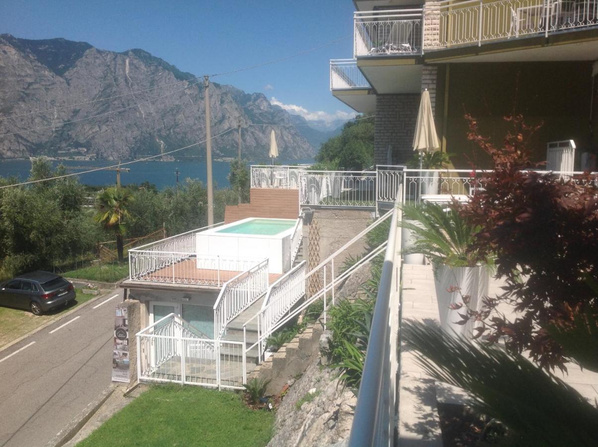 Villa Arianna Panoramic Apartments Malcesine Extérieur photo
